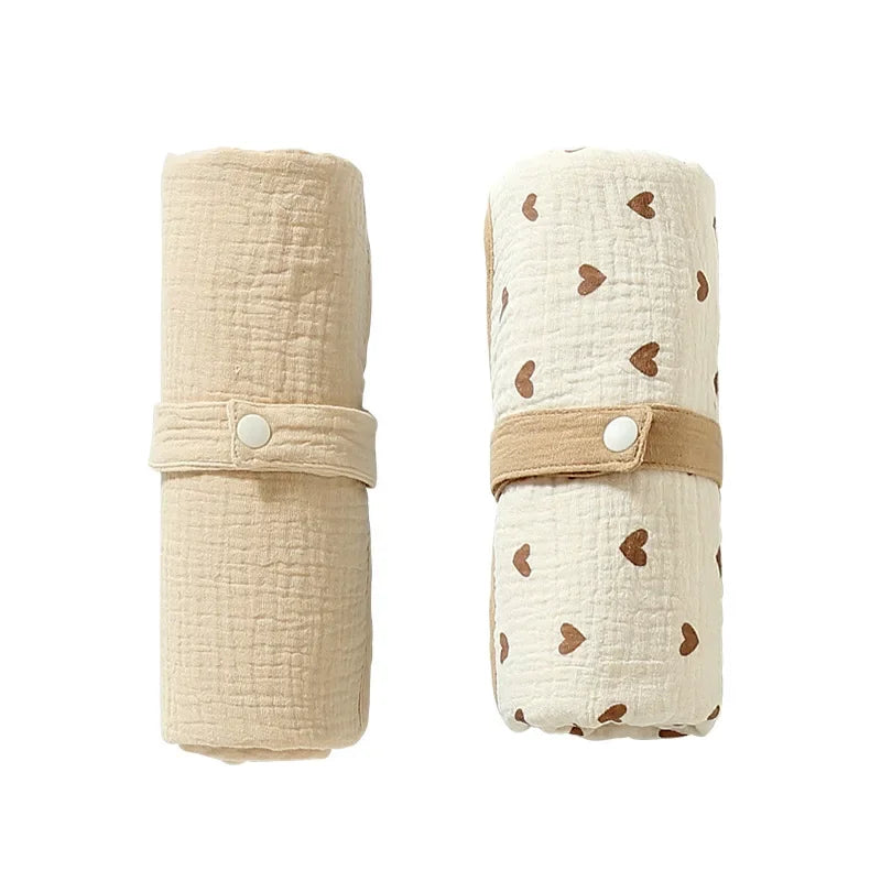 Portable and reusable pure cotton baby diaper pad for outdoor use, foldable and soft, dual-purpose mattress cover for newborns