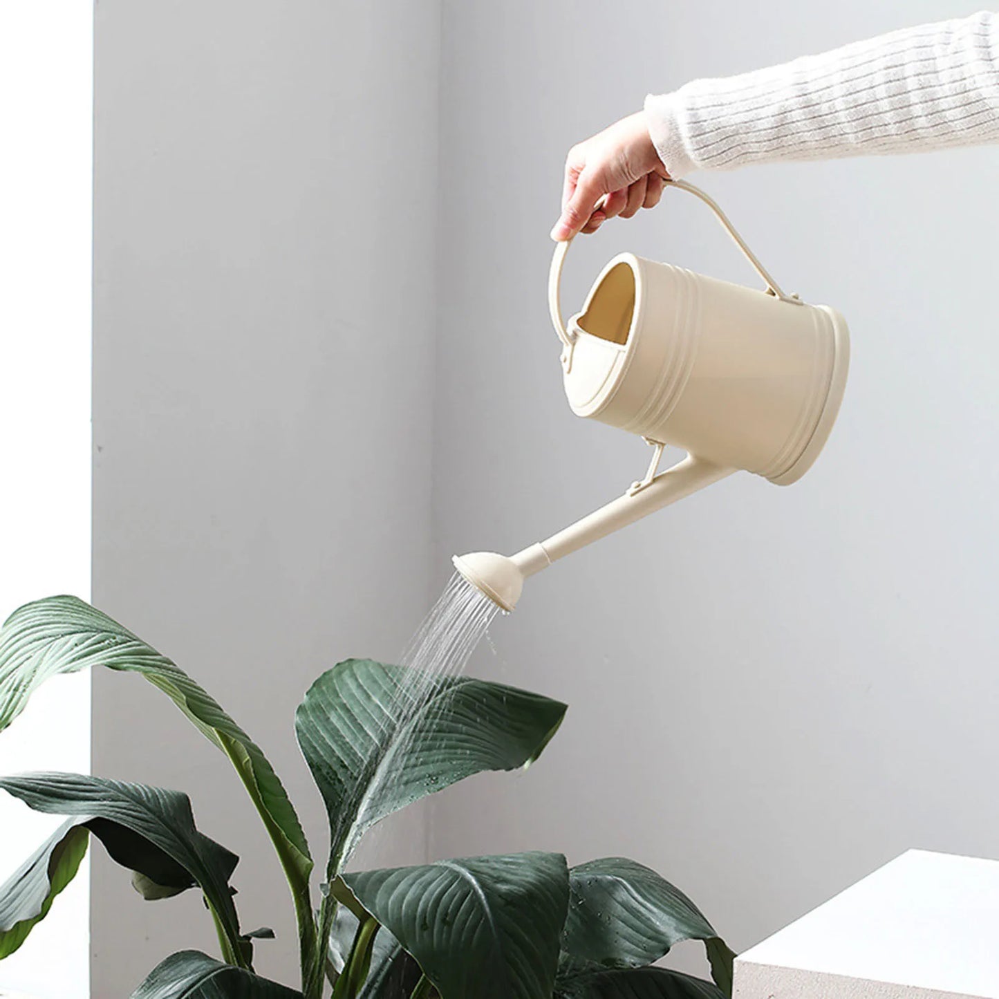 Watering Can Gardening Tool Accessories with Handle Lightweight Sprinkling Can Plants Sprinkler for Indoor Pots Decoration