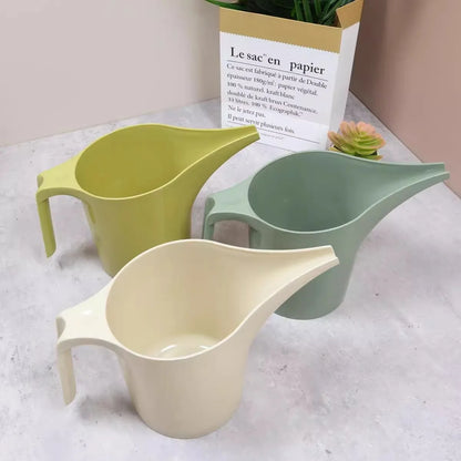 Popular long-spout watering can, plastic sprinkler, long-spout flower watering cup, suitable for gardening and baking