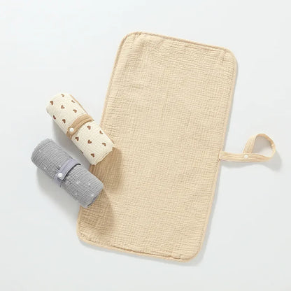 Portable and reusable pure cotton baby diaper pad for outdoor use, foldable and soft, dual-purpose mattress cover for newborns