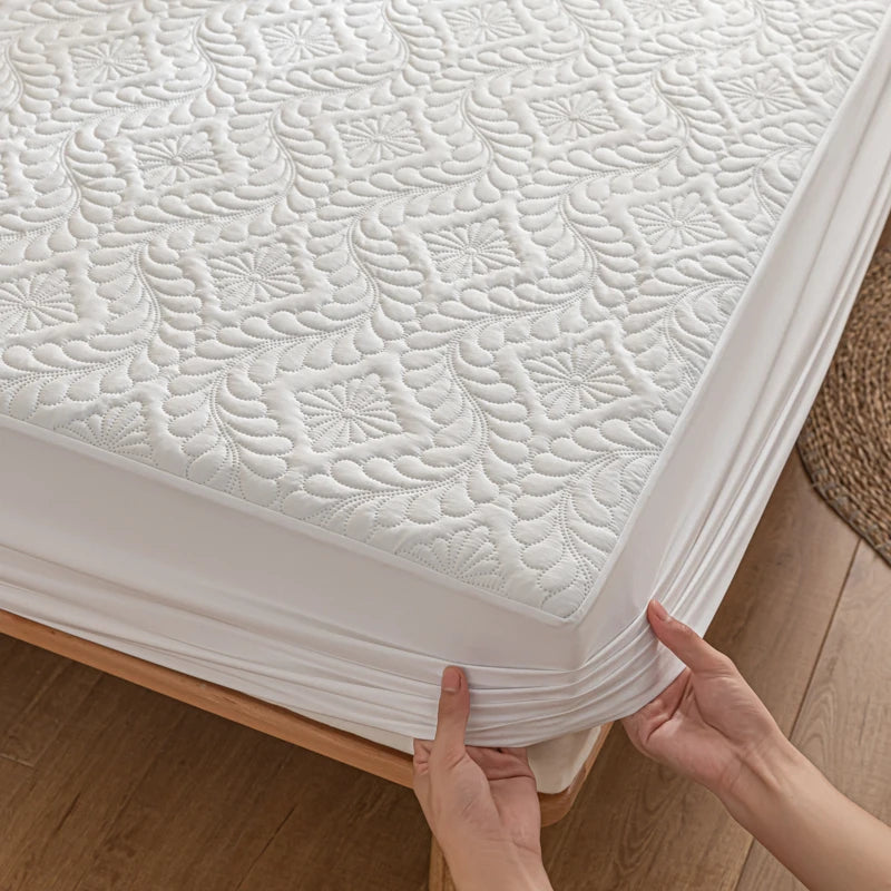 2025 new simple solid color washed cotton waterproof padded fitted sheet, No pillowcase, household mattress protective cover