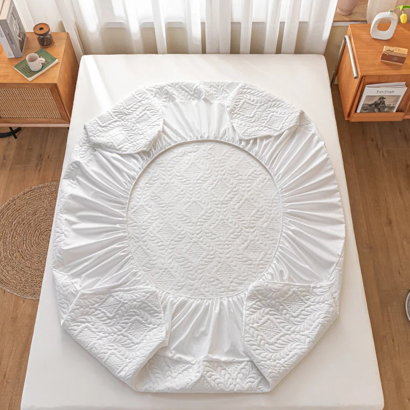 2025 new simple solid color washed cotton waterproof padded fitted sheet, No pillowcase, household mattress protective cover