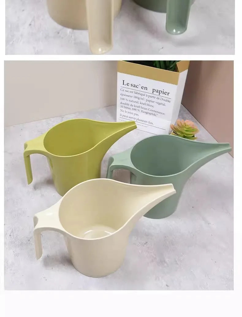 Popular long-spout watering can, plastic sprinkler, long-spout flower watering cup, suitable for gardening and baking