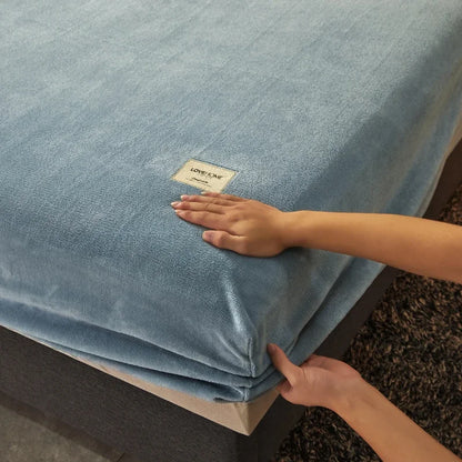 Soft Warm Thick Velvet Fitted Sheet High Quality Non Slip Mattress Cover Adjustable Protector Soft Bed Sheet with Elastic