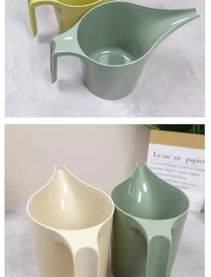 Popular long-spout watering can, plastic sprinkler, long-spout flower watering cup, suitable for gardening and baking