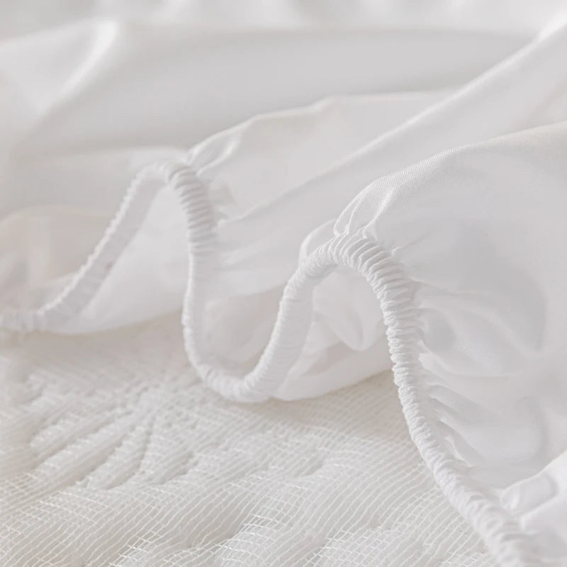 2025 new simple solid color washed cotton waterproof padded fitted sheet, No pillowcase, household mattress protective cover