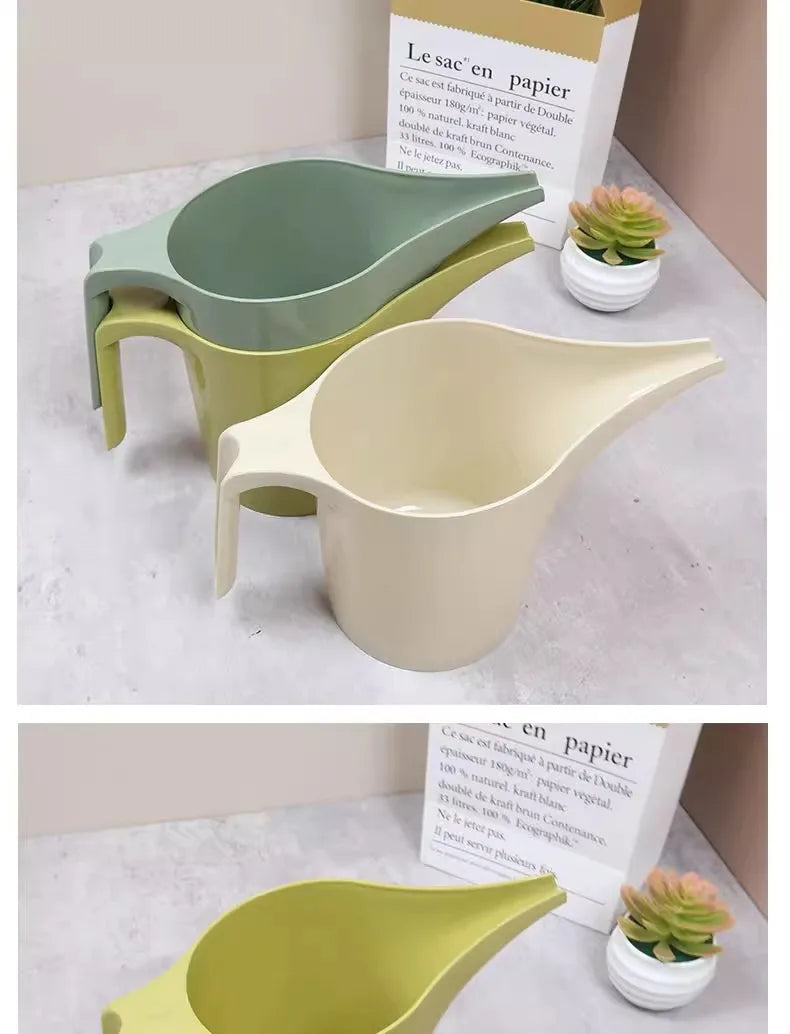 Popular long-spout watering can, plastic sprinkler, long-spout flower watering cup, suitable for gardening and baking