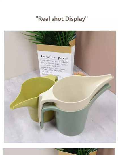 Popular long-spout watering can, plastic sprinkler, long-spout flower watering cup, suitable for gardening and baking