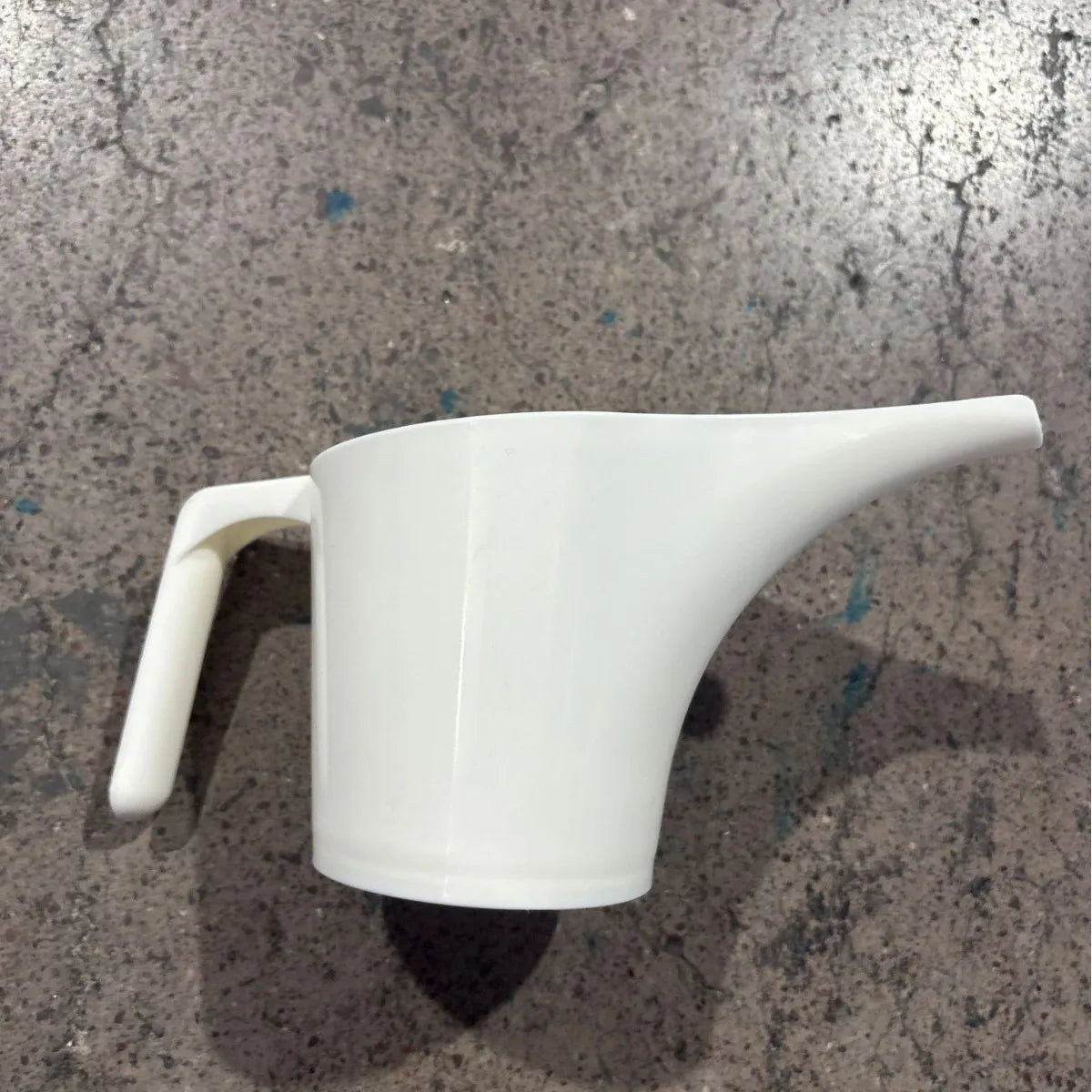 Popular long-spout watering can, plastic sprinkler, long-spout flower watering cup, suitable for gardening and baking