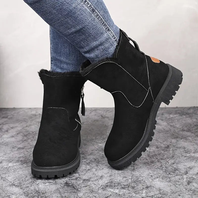 Bottes courtes en daim fourrure intégrée